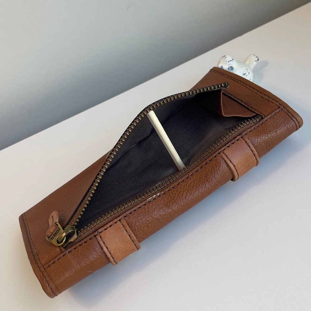 Fossil Long Live Vintage Genuine Leather Wallet - Picture 11 of 15